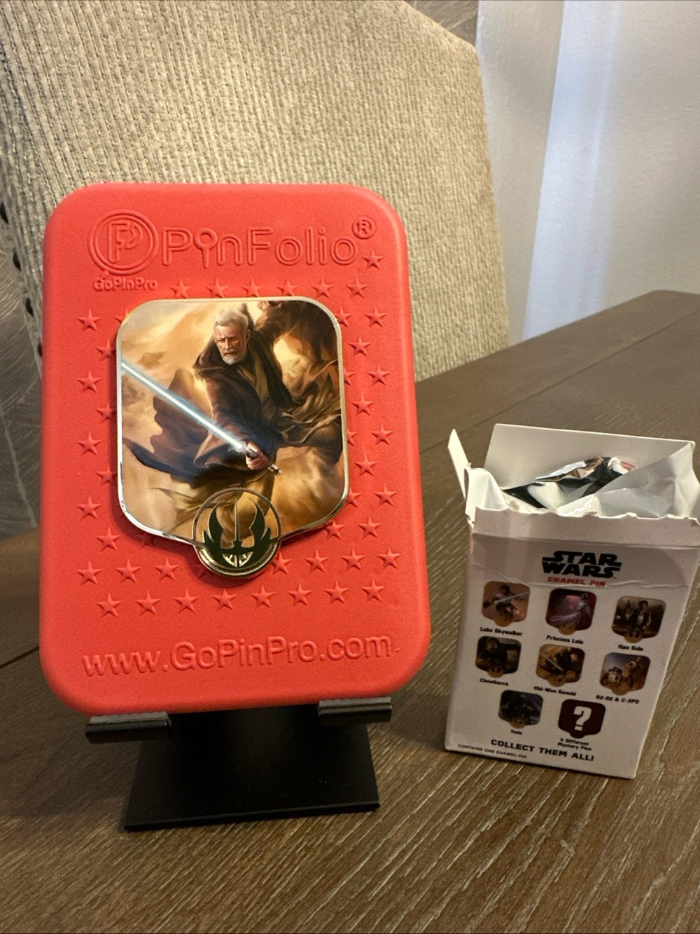 PALM Star Wars Balance of the Galaxy Mystery Jumbo Pin Obi-Wan Kenobi